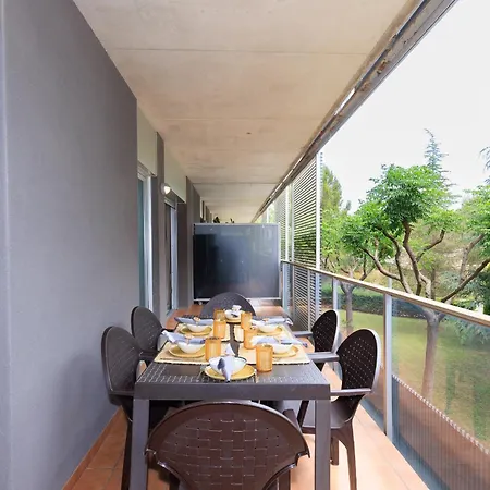 Uhc Paradise Village Family Complex Apartment Salou