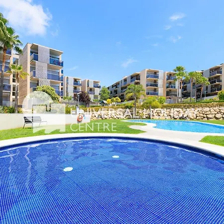 Uhc Paradise Village Family Complex Salou