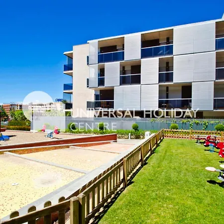 Uhc Paradise Village Family Complex * Salou