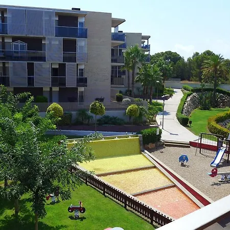 Uhc Paradise Village Family Complex Salou