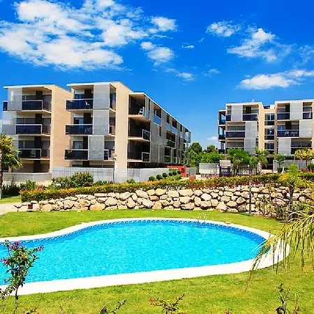 Uhc Paradise Village Family Complex * Salou